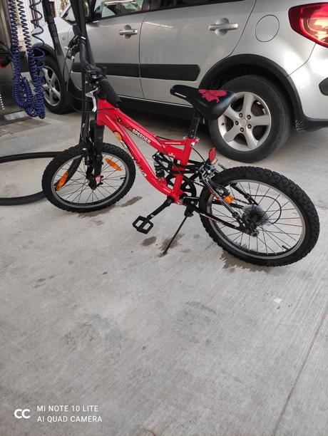 Predám červený detský bicykel "piranha', 16