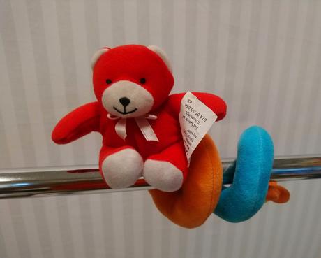 Krátka špirála macko na kočík, autosedačku, asda,