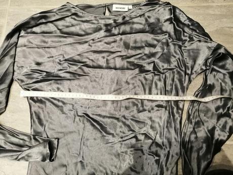 Saténové maxi šaty weekday,v38-40, 40