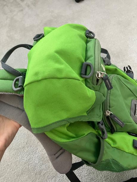 Kvalitny ruksak deuter, 