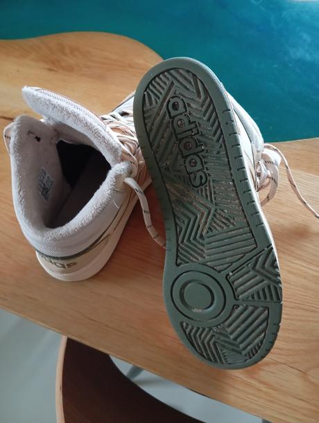 Zateplené adidas tenisky, adidas,40