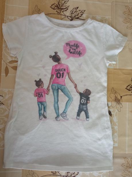 Tričko matka so synom a dcérou, 104