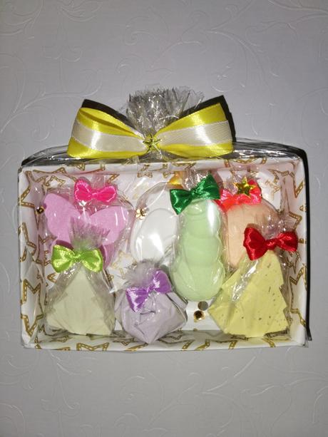 Malá darčeková vianočná sada šumiviek do kúpeľa,