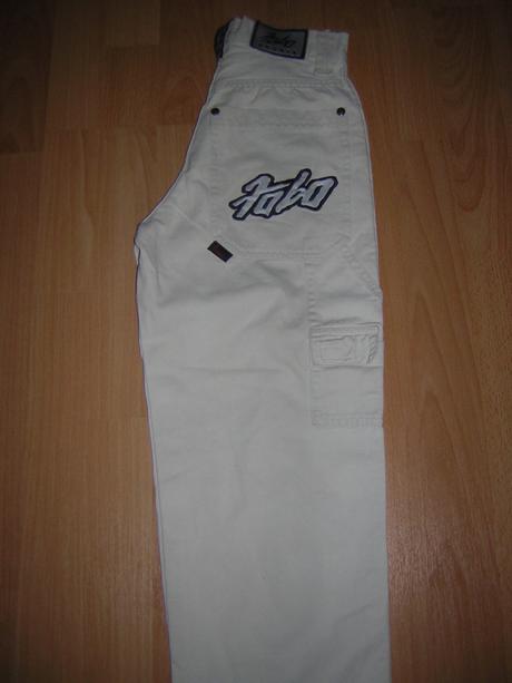 Kvalitné nohavice vel.134, 134