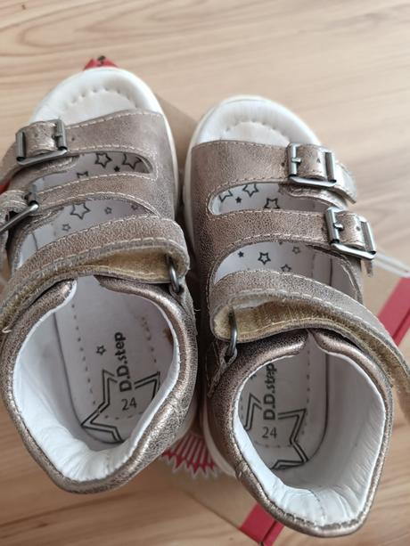 Sandálky ddstep, d.d.step,24