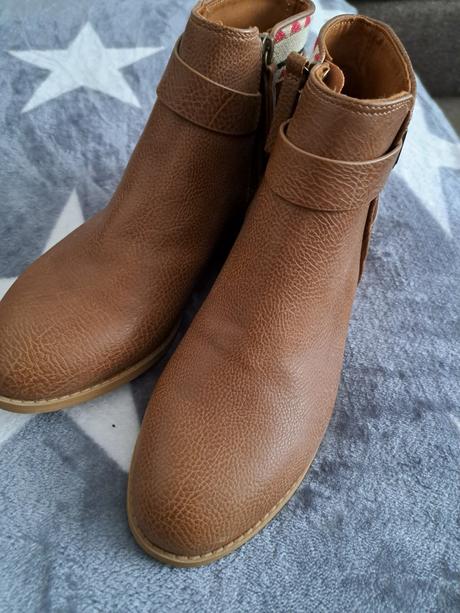 Kotnikove topanky kozene 17e, 38