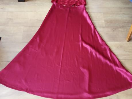 Spoločenské šaty, 40