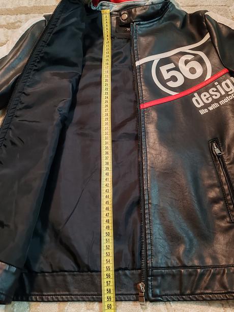 Motorkárska koženka, 158