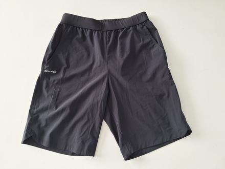 Športové šortky, decathlon,152