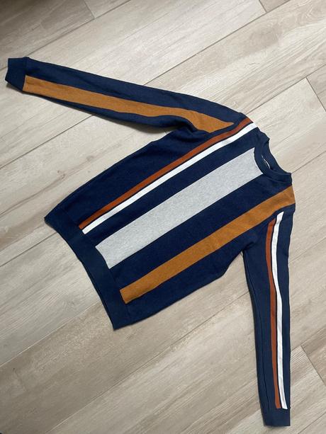 Next svetrík, next,152