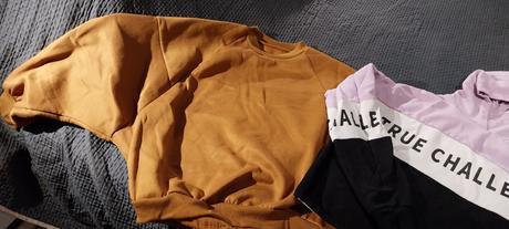 Mikiny na 14-15 rokov, 170