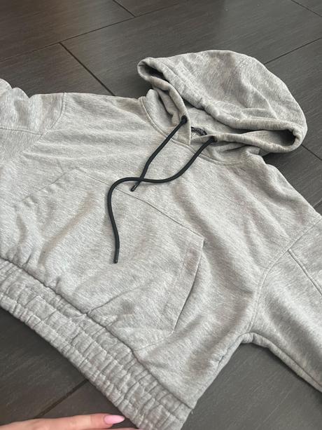 Crop top mikina, bershka,m