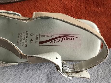 Sandalky medicus, vel. 4 a 1/2, 37