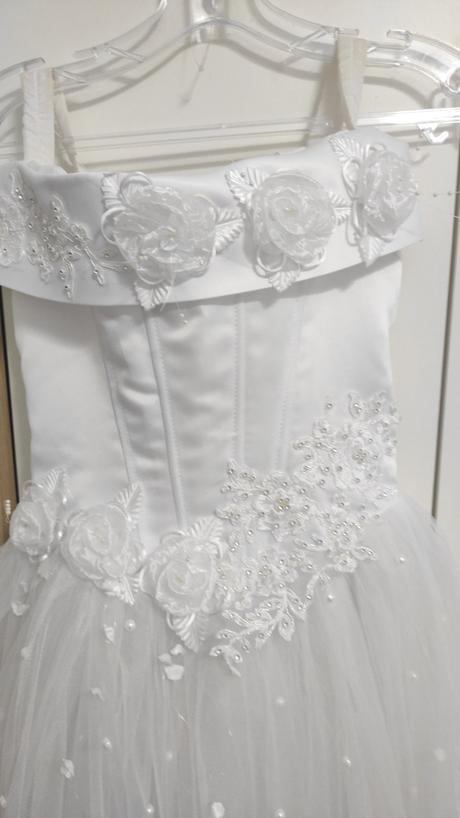 Šaty na prvé sväté prijímanie, 152