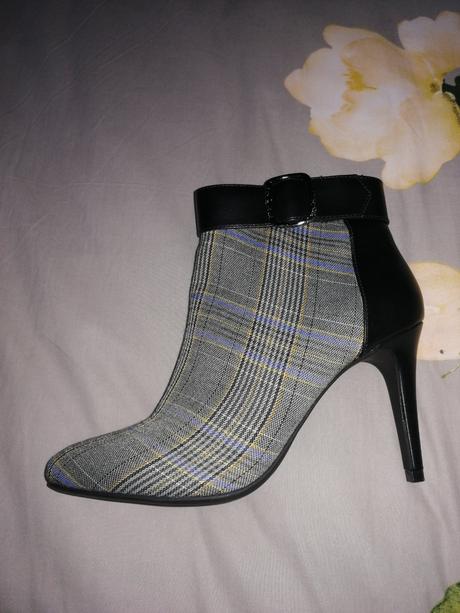 Nové moderné topánky bata, baťa,38