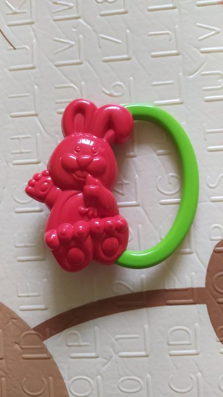 Hrkalka cerveny zajacik, 