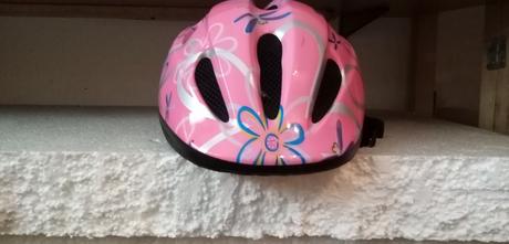 Prilba cyklisticka, s