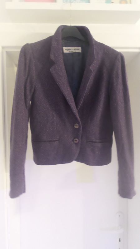 Teplejsie fialove sako pierre cardin , 38