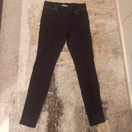 Teplé leginy, new yorker,m