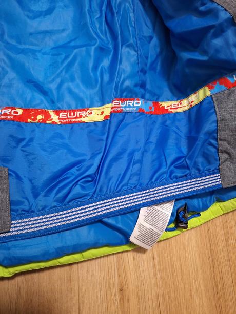 Zimná/ lyžiarska teplá bunda 140/146, lewro,146