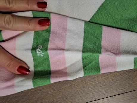 Svetrik esprit, esprit,m