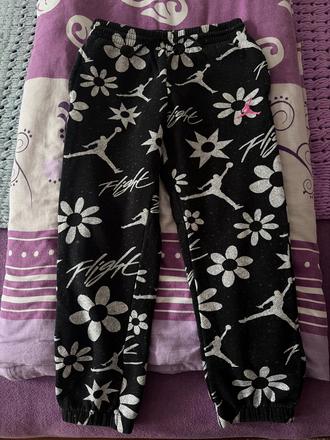 Dievčenské tepláky, air jordan,152