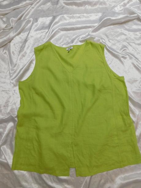 Luxusny lanovy top, 54