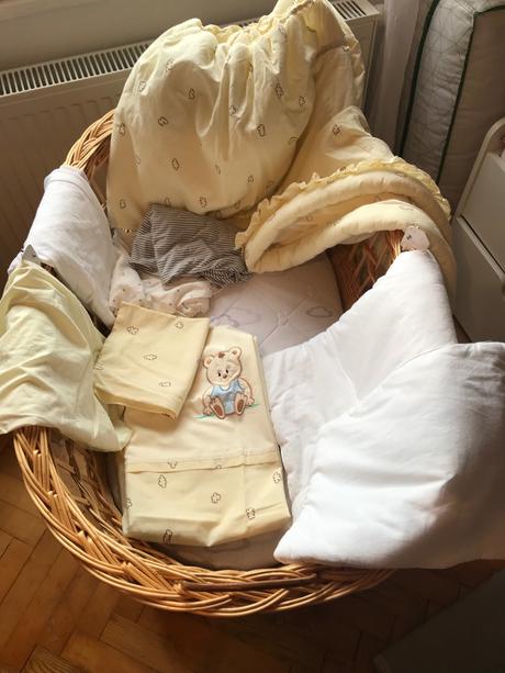 Prútený kôš ako postieľka pre bábätko so strieškou, šírka (cm): 60,dĺžka (cm): 100