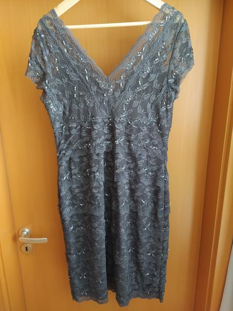 Slávnostné šaty, 46