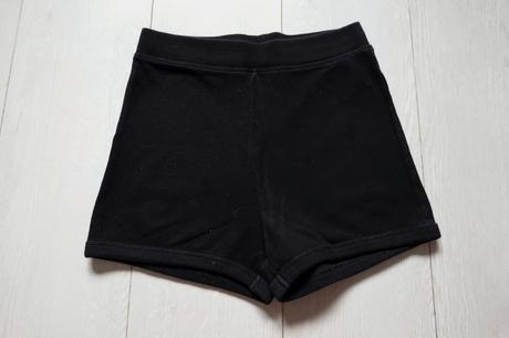 Vrúbkované kraťasky zara, zara,m