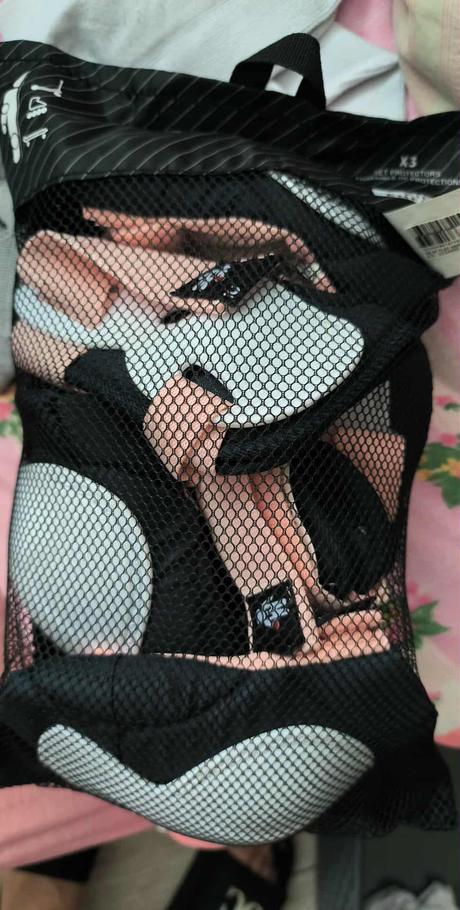 Nové korčule 35/38, 37