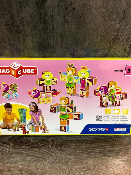 Geomag magneticka stavebnica princezne,