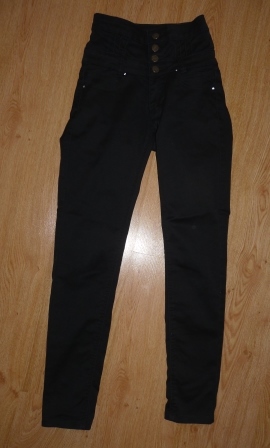 Gombiky a vysoky pas, 158