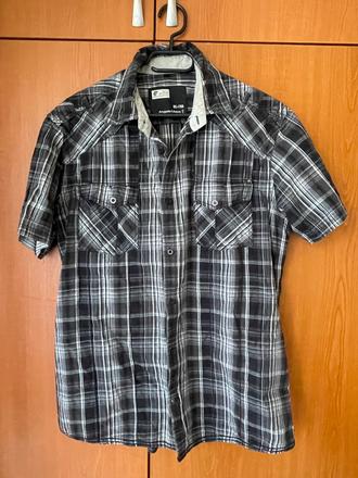 Pánska čierno-biela kockovaná letná košeľa., l