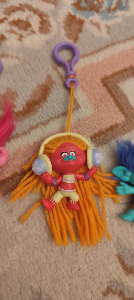 3 kľúčenky trollkovia,