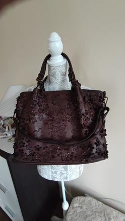 Dámska kožená kabelka, 