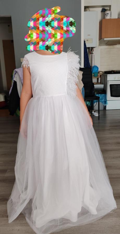 Šaty na 1.sväté príjmanie, 158