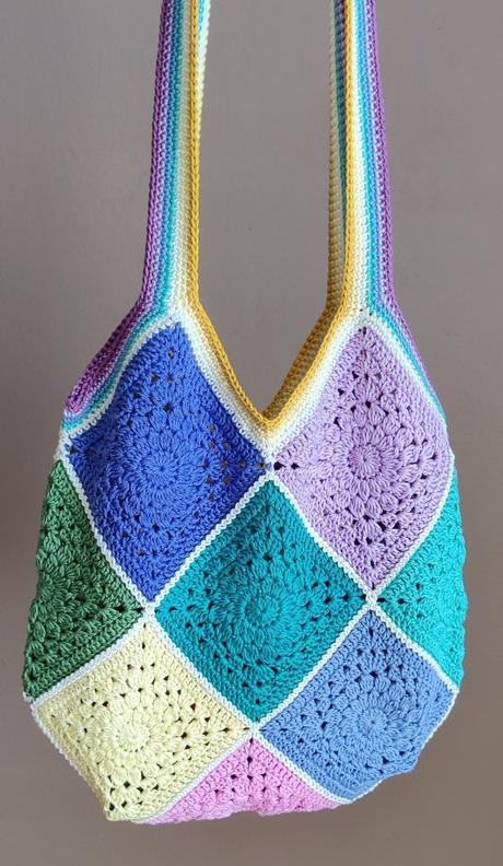 Háčkovaná taška, 