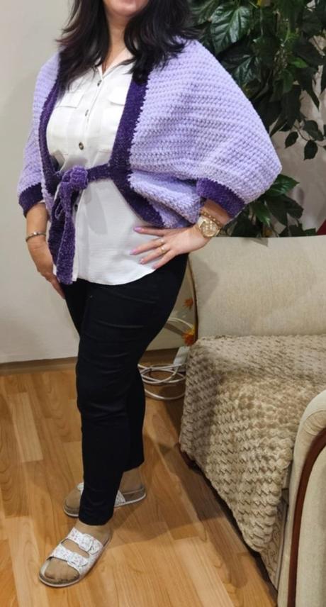 Predám handmade hačkované pončo - krémová, <50