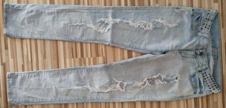 Pekné roztrhané rifle, 38