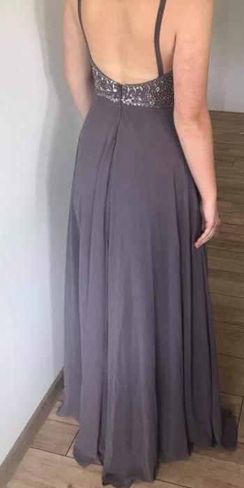 Sivé dlhé šaty s kamienkami, m