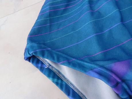 Staré retro oblečenie / 2 ks, 