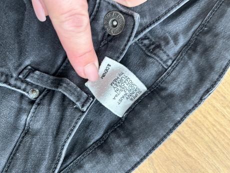 Cierne rifle, h&m,30