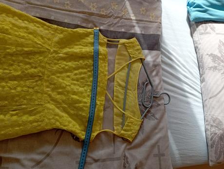 Spoločenské šaty, 40