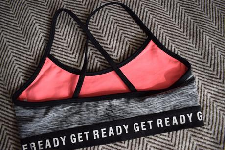 Športová podprsenka- top 146-152, h&m,146