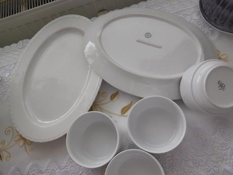 Porcelánové veľké taniere +misky na kompot značené, 