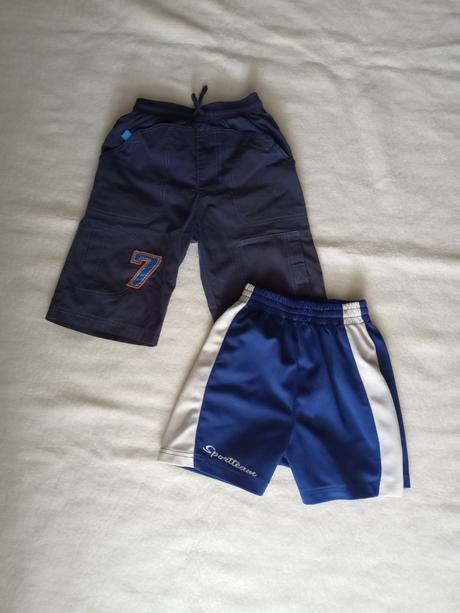 2x kraťasy - cena spolu, 116