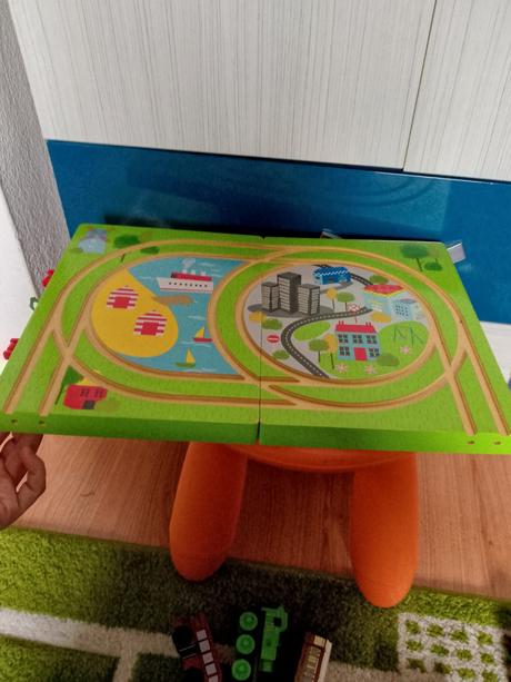 Vláčik tomáš v kufríku, 