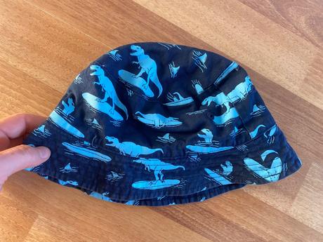 Klobuk dinosaurus, h&m,104