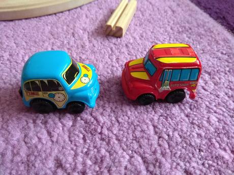 Tri malé autíčka,